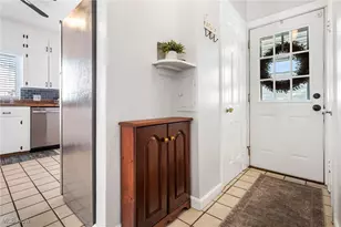 687 Crestview Ave, Akron, OH 44320 - Photo 11