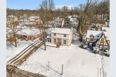 687 Crestview Avenue, Akron, OH 44320 - Photo 5