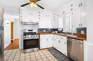 687 Crestview Ave, Akron, OH 44320 - Photo 15