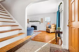 687 Crestview Ave, Akron, OH 44320 - Photo 7