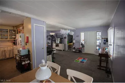 92 Larry Lane, Cortland, OH 44410 - Photo 9