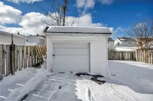 2204 Bunts Rd, Oakwood, OH 44107 - Photo 33