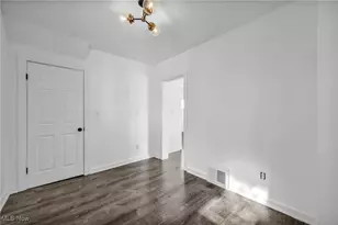 2204 Bunts Rd, Oakwood, OH 44107 - Photo 15