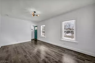 2204 Bunts Rd, Oakwood, OH 44107 - Photo 9