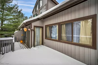 2189 Pinebrook Trail, Cuyahoga Falls, OH 44223 - Photo 5