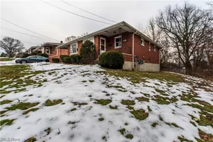 1062-1064 Saxon Ave, Akron, OH 44314 - Photo 3