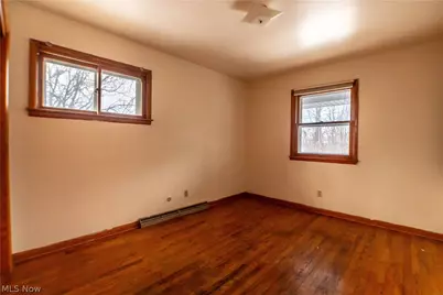 1062-1064 Saxon Avenue, Akron, OH 44314 - Photo 13