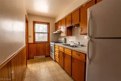 1062-1064 Saxon Avenue, Akron, OH 44314 - Photo 11