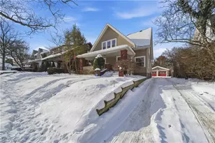 154 Crescent Dr, Akron, OH 44301 - Photo 3