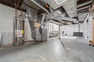 154 Crescent Dr, Akron, OH 44301 - Photo 27