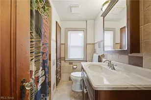 154 Crescent Dr, Akron, OH 44301 - Photo 23