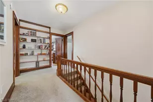 154 Crescent Dr, Akron, OH 44301 - Photo 21