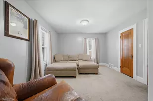 154 Crescent Dr, Akron, OH 44301 - Photo 13