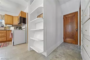 154 Crescent Dr, Akron, OH 44301 - Photo 11