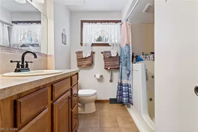 236 Knollwood Drive, Wadsworth, OH 44281 - Photo 17