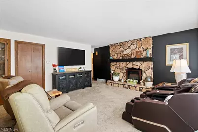 236 Knollwood Drive, Wadsworth, OH 44281 - Photo 5