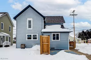 124 3rd St SW, Strasburg, OH 44680 - Photo 5