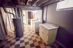 1915 Highlawn Ave, Youngstown, OH 44509 - Photo 19