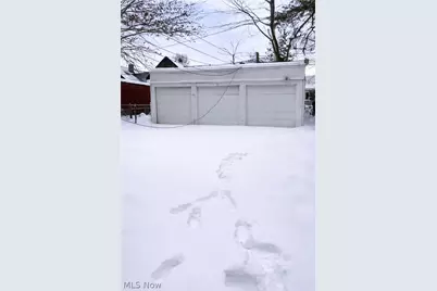 3575 Gridley Road, Huber Heights, OH 44122 - Photo 7