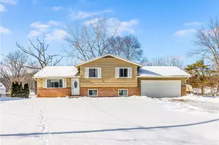 3795 N Sunnyfield Dr, Copley, OH 44321 - Photo 1