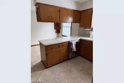 1026 Joy Oval, Green Hills, OH 44131 - Photo 15