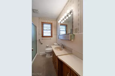 401 Louisiana Avenue, Elyria, OH 44035 - Photo 5