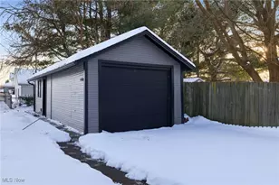 1022 19th St NE, Canton, OH 44714 - Photo 27