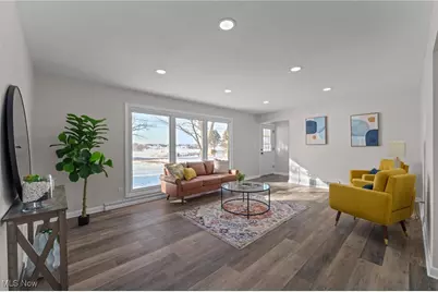 9856 Market Avenue N, Hartville, OH 44632 - Photo 9