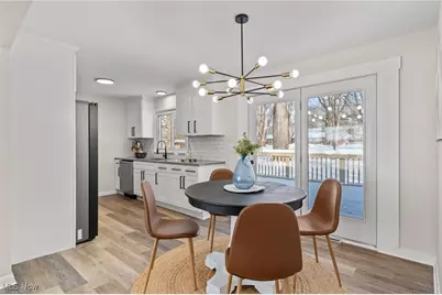 9856 Market Avenue N, Hartville, OH 44632 - Photo 15