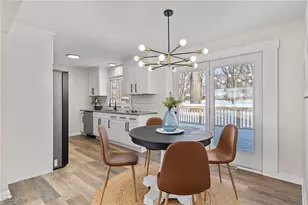 9856 Market Ave N, Hartville, OH 44632 - Photo 15