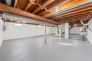 9856 Market Ave N, Hartville, OH 44632 - Photo 37