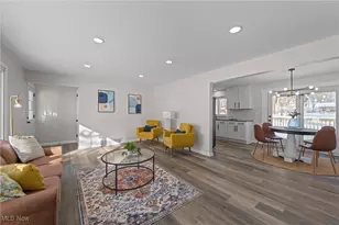 9856 Market Ave N, Hartville, OH 44632 - Photo 11