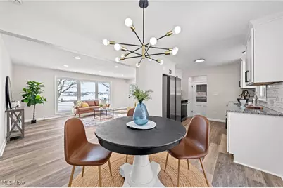 9856 Market Avenue N, Hartville, OH 44632 - Photo 19