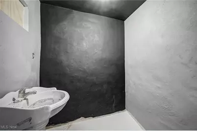 8400-8402 Cedar Avenue, Loveland, OH 44103 - Photo 19