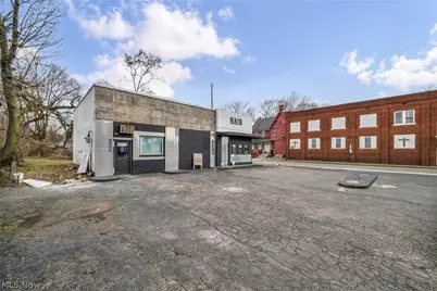 8400-8402 Cedar Avenue, Loveland, OH 44103 - Photo 5