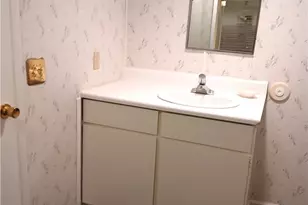 940 Trimble Pl, Sagamore Hills, OH 44067 - Photo 31