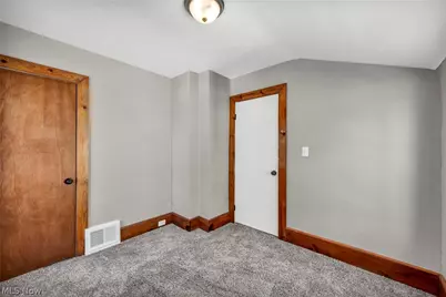 257 E 270th Street, Euclid, OH 44132 - Photo 29