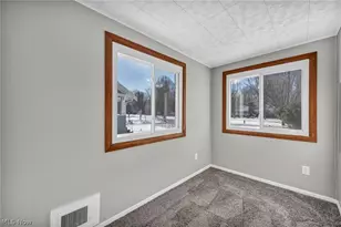 257 E 270th St, Euclid, OH 44132 - Photo 25