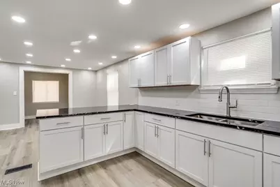 920 Bloomfield Avenue, Akron, OH 44302 - Photo 19