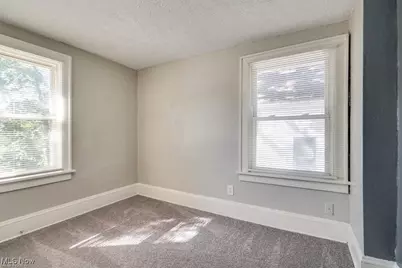 920 Bloomfield Avenue, Akron, OH 44302 - Photo 23