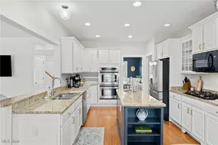 7590 Woodland Ave, Hudson, OH 44236 - Photo 7