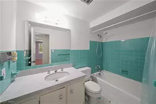 36470 Timberlane Dr, Solon, OH 44139 - Photo 13