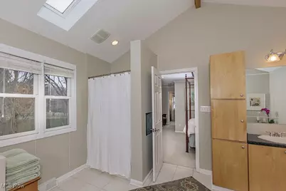 318 Hillside Lane, Chagrin Falls, OH 44022 - Photo 27