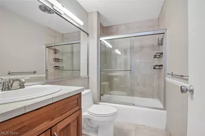 12700 Lake Avenue #1408, Oakwood, OH 44107 - Photo 23