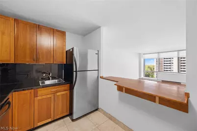 12700 Lake Avenue #1408, Oakwood, OH 44107 - Photo 9