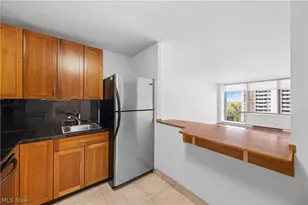 12700 Lake Ave, Oakwood, OH 44107 - Photo 9