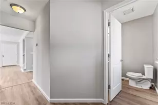 19417 Mohawk Ave, Loveland, OH 44119 - Photo 19