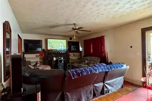 143 Wilson St, Struthers, OH 44471 - Photo 3