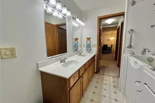 2518 Woodlawn Cir NW, Canton, OH 44708 - Photo 13