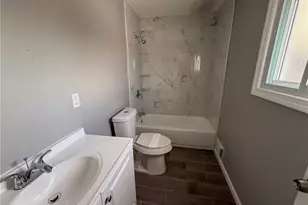 252 State St, Struthers, OH 44471 - Photo 9